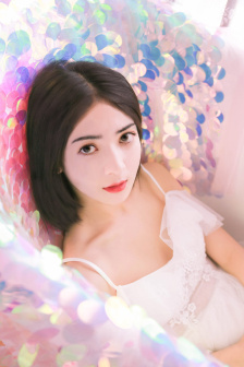 色后戏冷皇